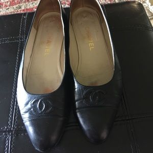 Chanel black flats 🥿